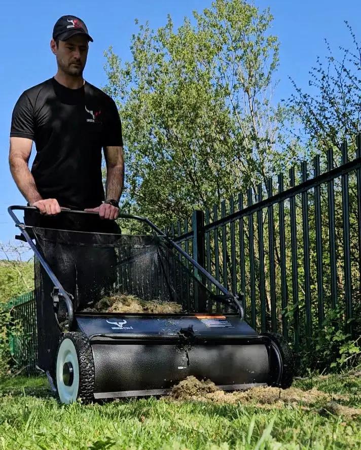 26" Push Lawn Sweeper – Manual Leaf & Grass Collector for Garden Clean-up - Image 5
