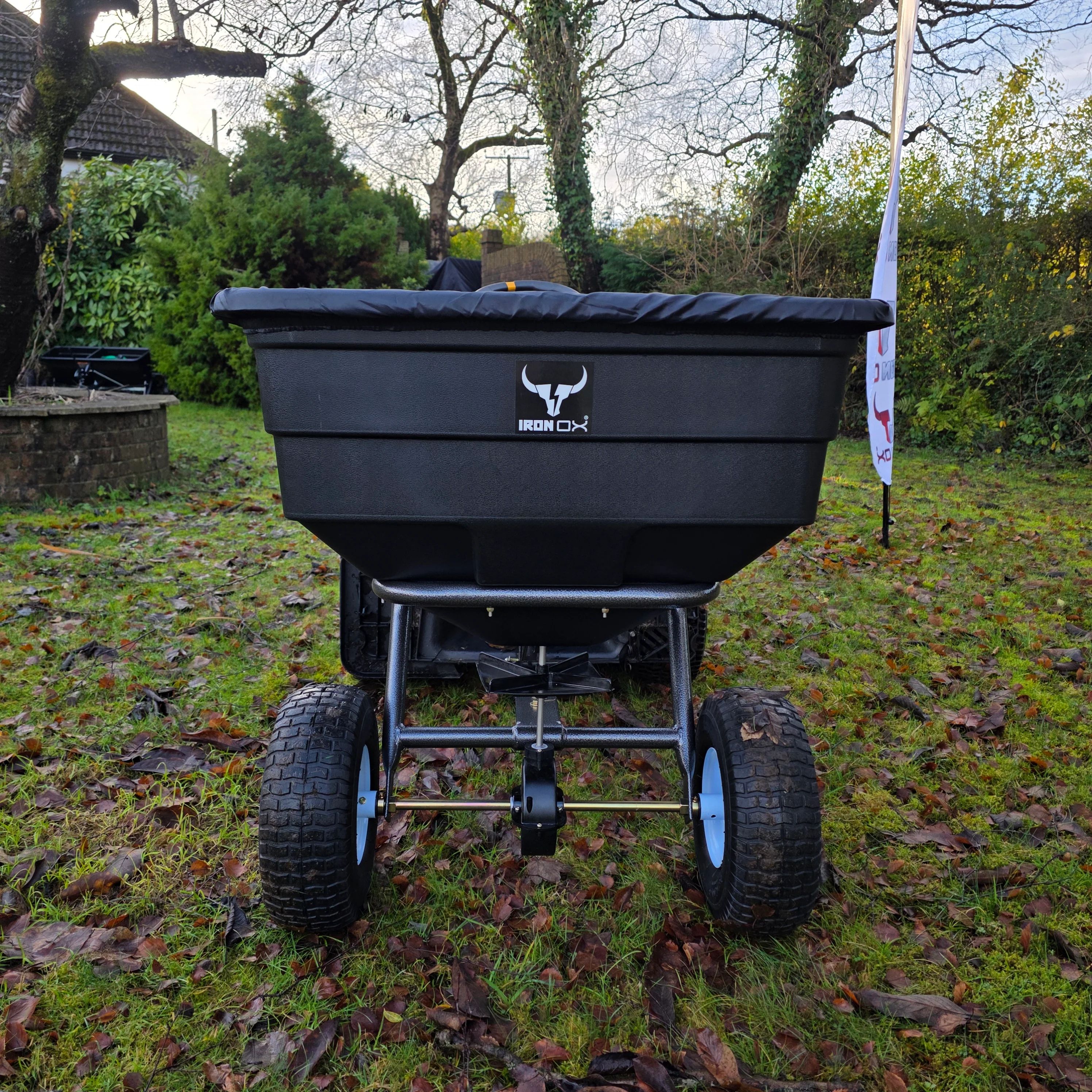 Tow Behind Broadcast Grit, Salt & Seed Spreader for Ride-On Mowers, ATVs & Lawn Tractors - 88L 200lb - Image 2