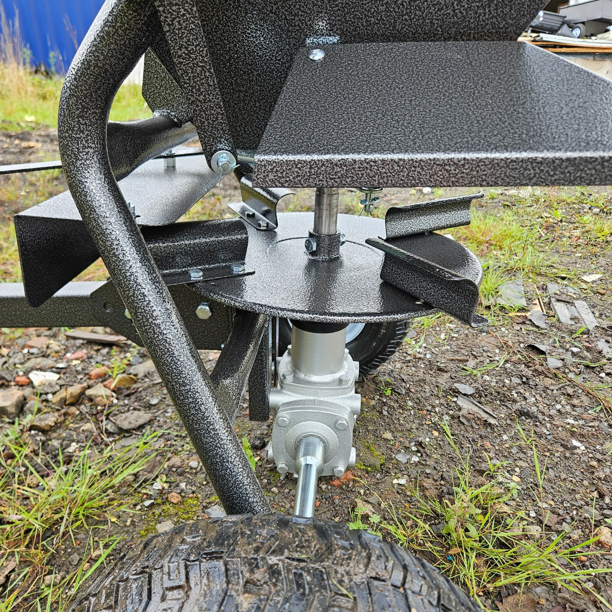 Heavy-Duty Tow-Behind Spreader for ATVs – 350lb Hopper, Wide Coverage - Image 3