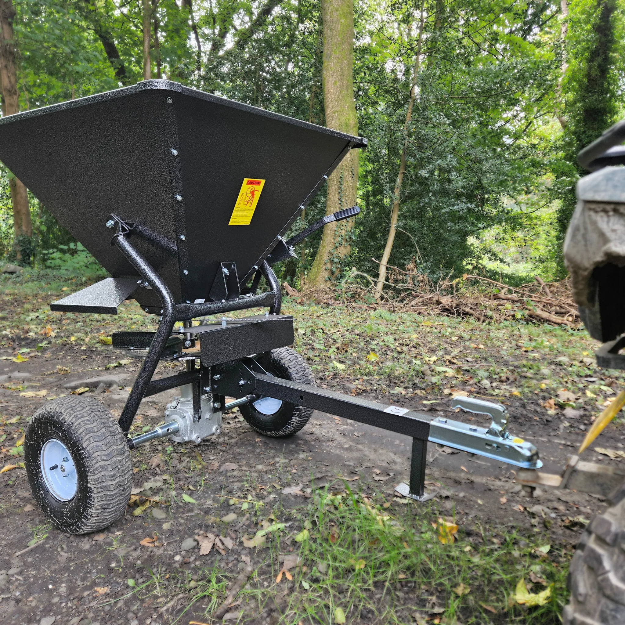 Heavy-Duty Tow-Behind Spreader for ATVs – 350lb Hopper, Wide Coverage - Image 4